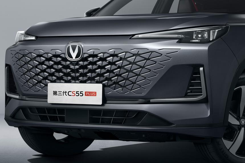 Эмоции положительные, кресло неудобное: владельцы о «китайце» Changan CS55Plus