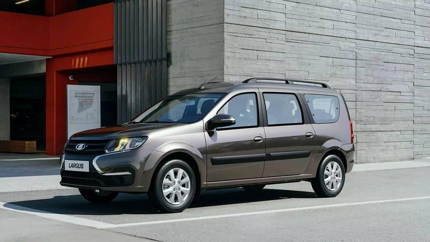 В начале лета россияне активно раскупали пять моделей Lada