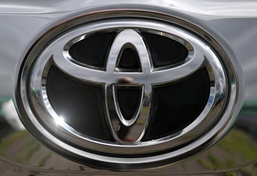 Toyota снова в лидерах продаж в России