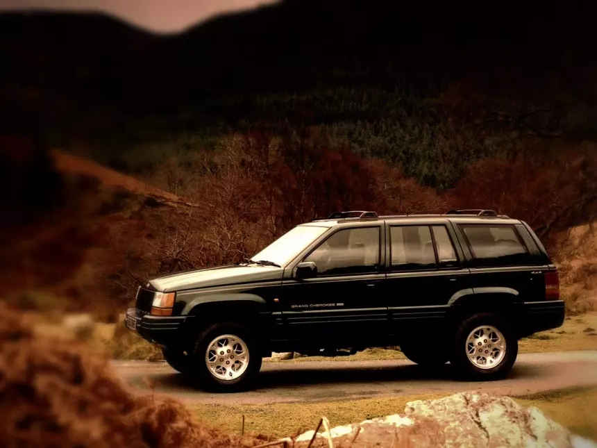 Всё круто, но лучше подумать: владельцы про бандитский Jeep Grand Cherokee