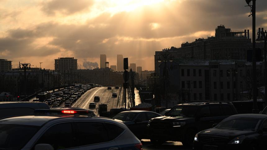 ИИ рекомендует: в России выросла доля качественных Lada и УАЗ с пробегом