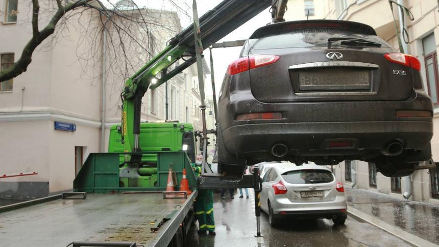 Раскрыто, владельцы каких дорогих машин игнорируют правила в Москве
