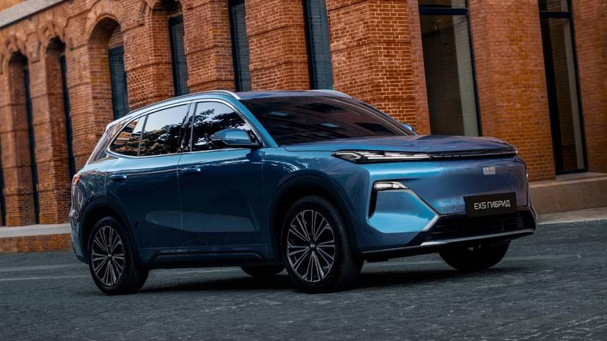 Geely объявил о старте продаж высокотехнологичного кроссовера в России