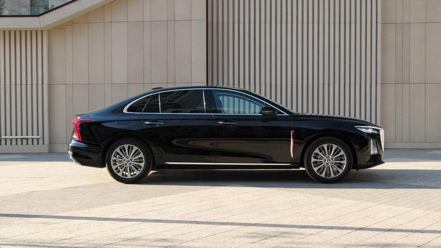 Hongqi предложит россиянам обновлённый седан