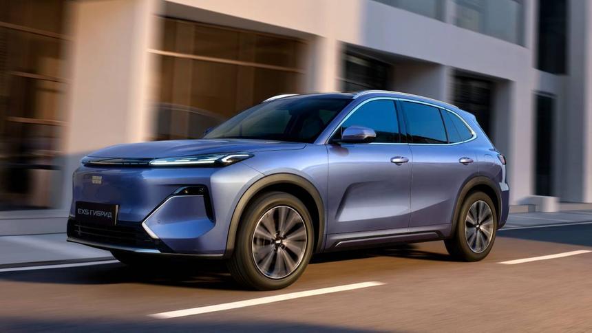 Дилеры рассказали об ажиотажном спросе на одну модель Geely