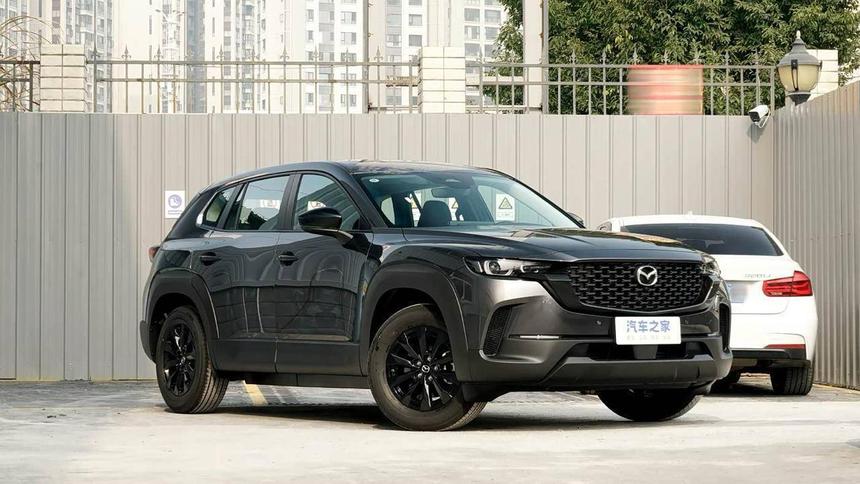 В России объявили цены на новый кроссовер Mazda